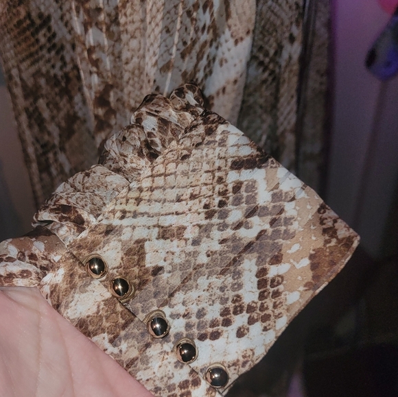 H&M Tan and Brown Snakeskin Look High Neck Blouse 8 - Picture 7 of 8